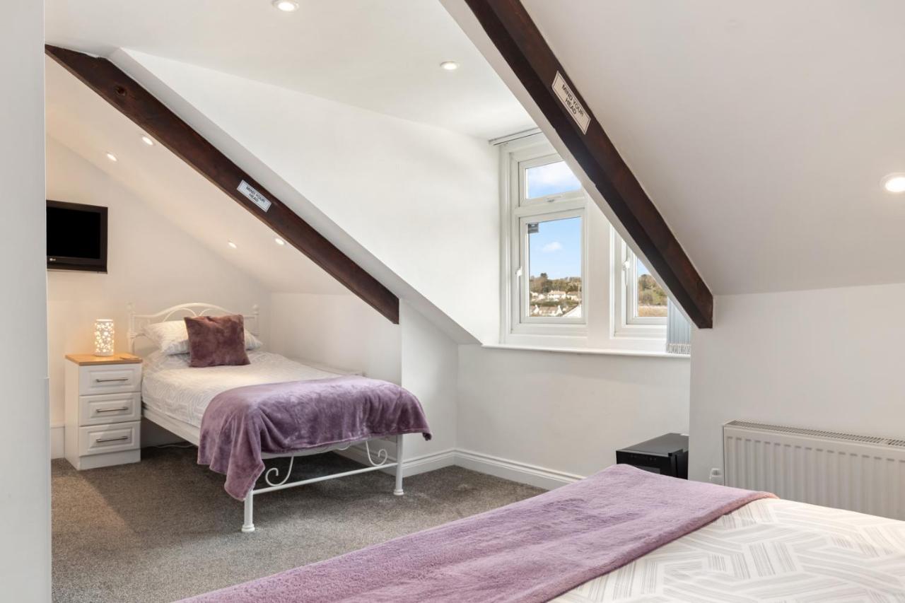 Coach Guest House Tenby Exterior foto