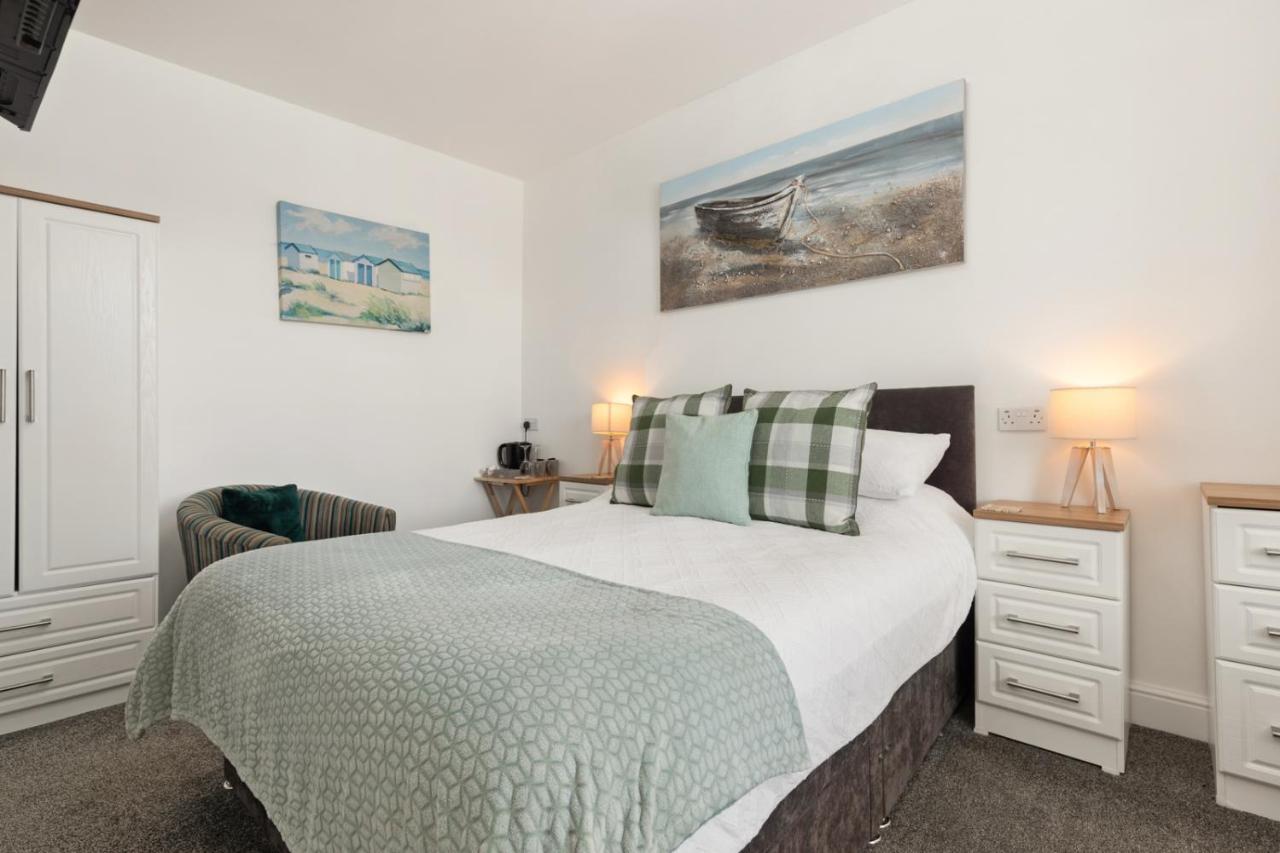 Coach Guest House Tenby Exterior foto