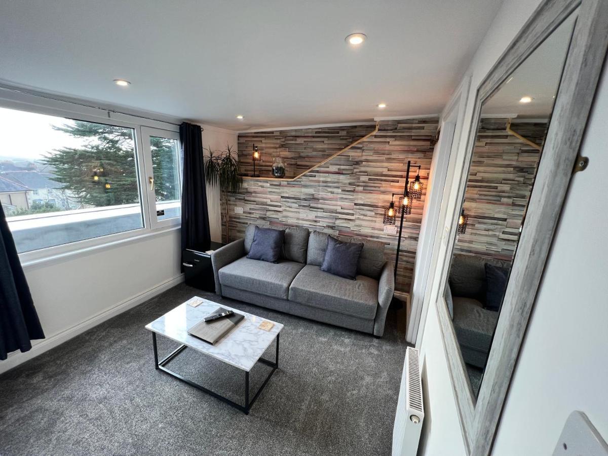 Coach Guest House Tenby Exterior foto